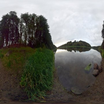 Берег Немана возле родника в Мельниках. Беларусь. Гродненская область. Гожский район. Сентябрь 2023.